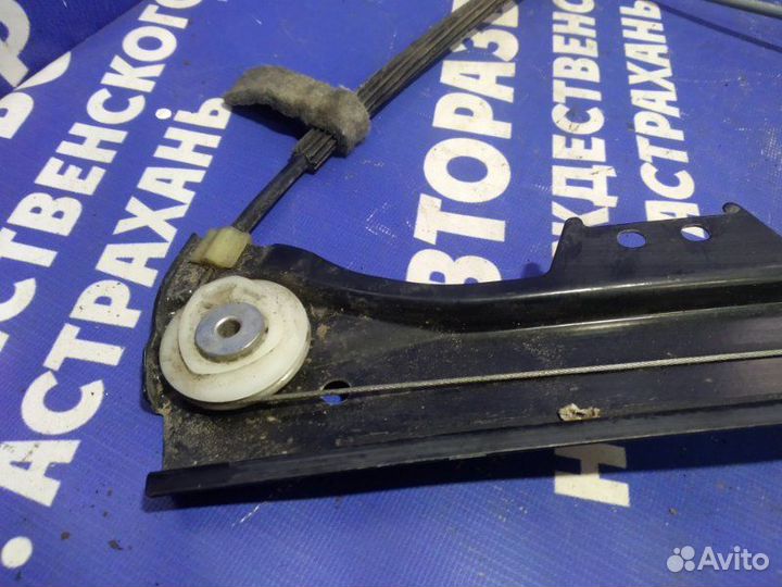 Передний правый стеклоподъемник Bmw E60 седан 2005