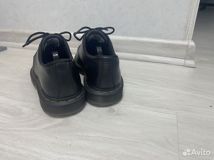 DR. martens 1461 slip resistant 41 Размер