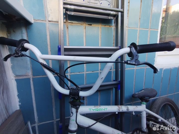 Трюковой велосипед bmx