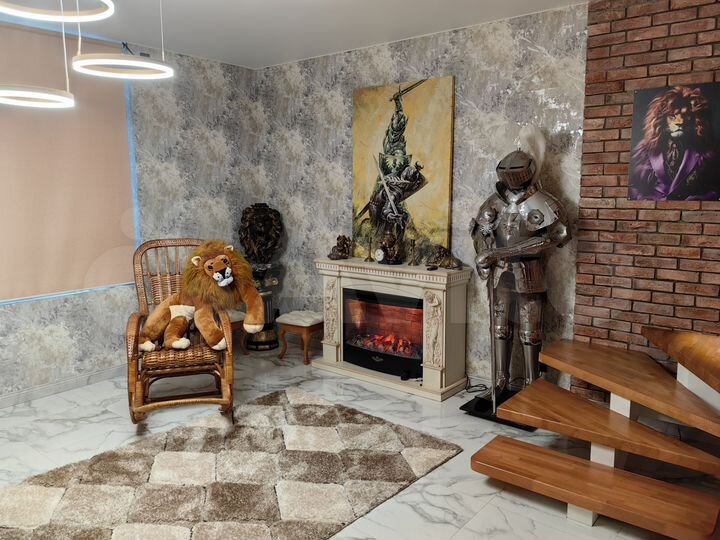 2-к. квартира, 102,2 м², 3/3 эт.