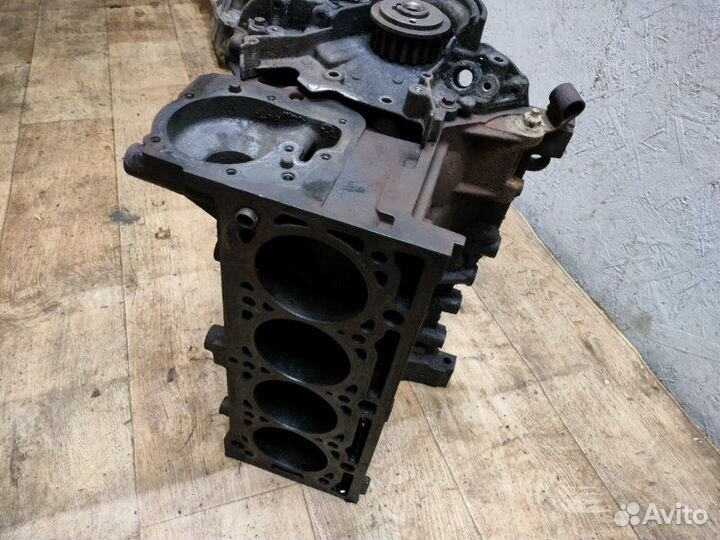 Блок двигателя (Шорт блок) Renault Logan 1 K7J710