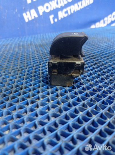 Кнопка стеклоподъемника Chery Amulet A15 лифтбэк