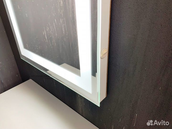 Зеркало в ванную с подсветкой новое