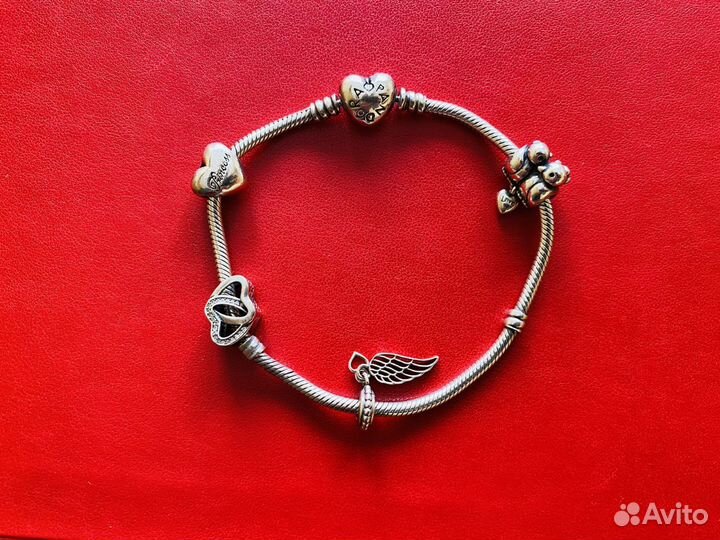 Браслет Pandora и шармы