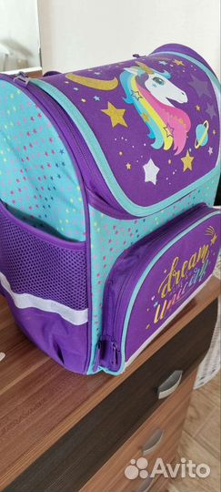 Школьный рюкзак