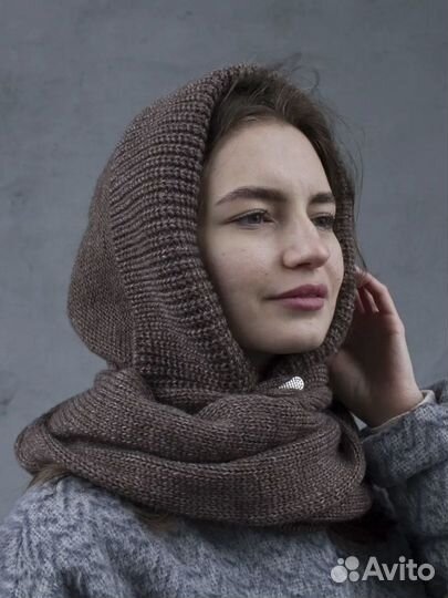 Капор вязаный