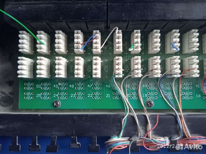 Патч-панель на 24-порт(и 50)