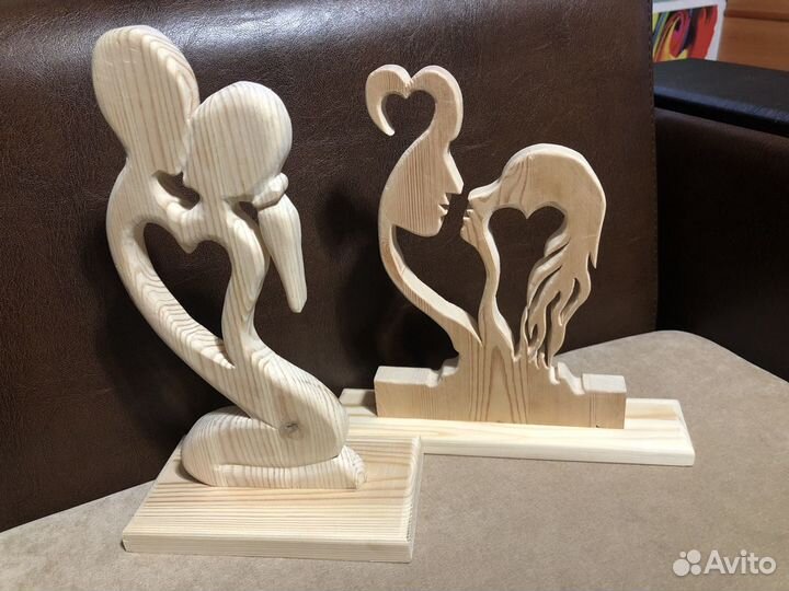 Интерьерные фигурки из дерева