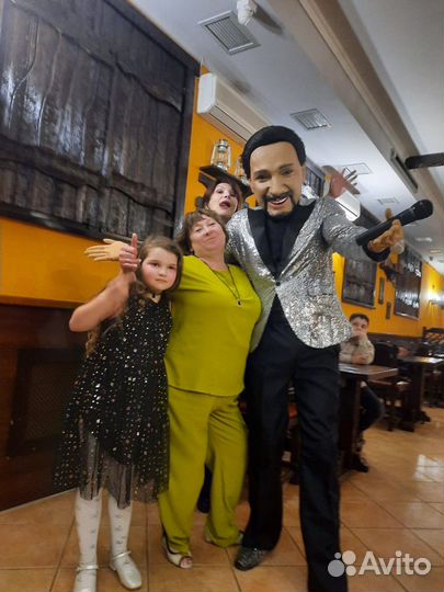 Стас Михайлов поздравление, ростовая кукла