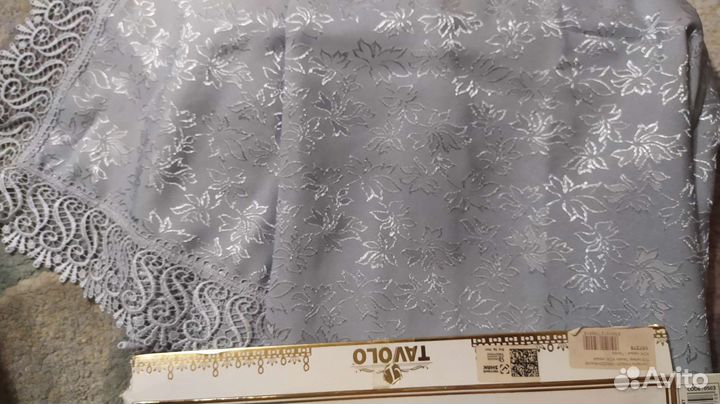 Скатерть 160*220 см и 6 салфеток