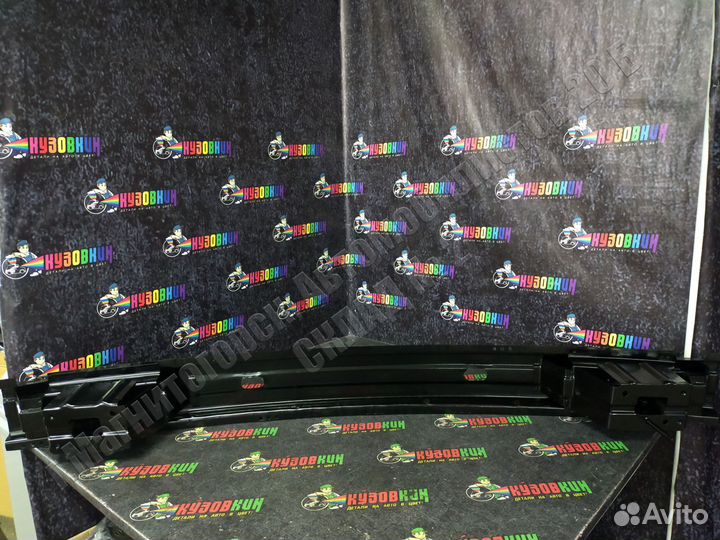 Усилитель переднего бампера Hyundai Accent