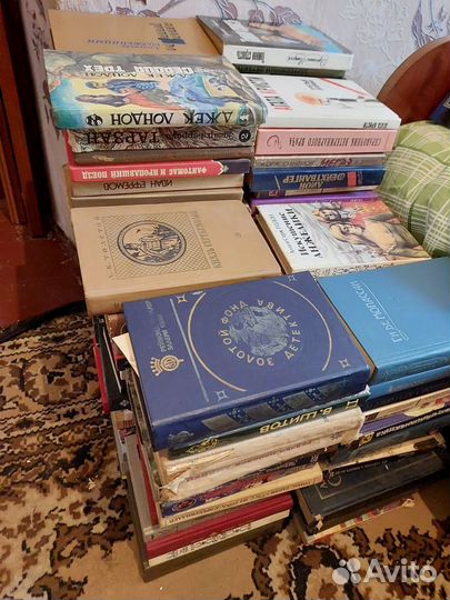 Советские книги разных жанров