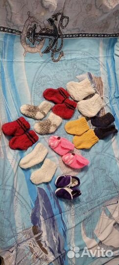 Чепчики, носочки, варежки