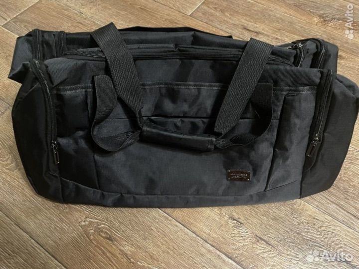 Спортивная сумка дорожная