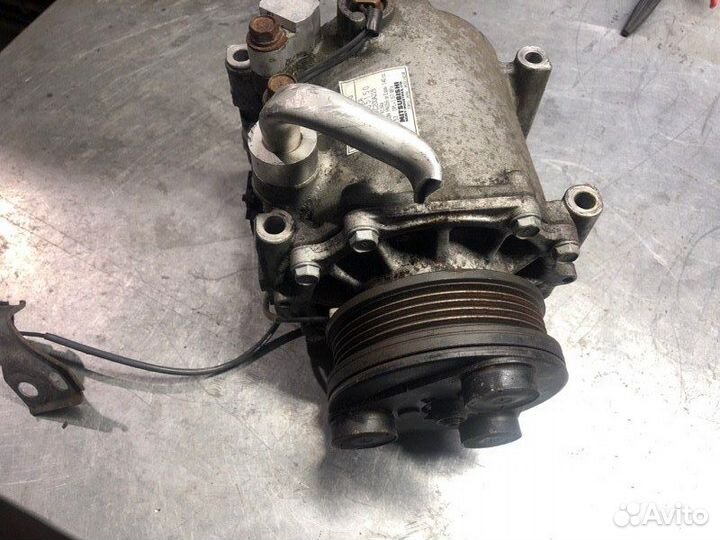 Компрессор кондиционера Mitsubishi Lancer Galant