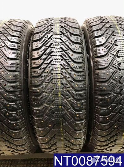 Goodyear UltraGrip 500 215/70 R16 97U