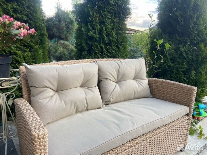 Комплект плетеной мебели