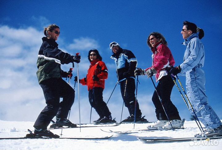 Инструктор по горным лыжам и сноуборду