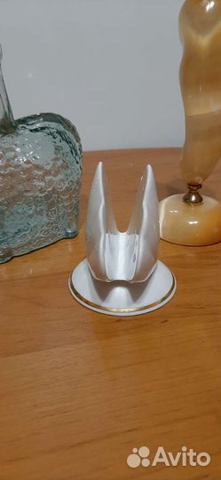Подсвечник из оникса. Салфетница фарфор