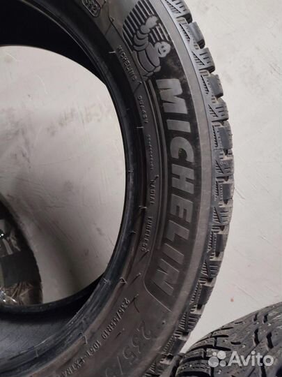 Michelin X-Ice North 4 SUV 235/55 R19 и 255/50 R19 105T