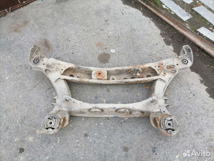 Подрамник для Mercedes E class W210