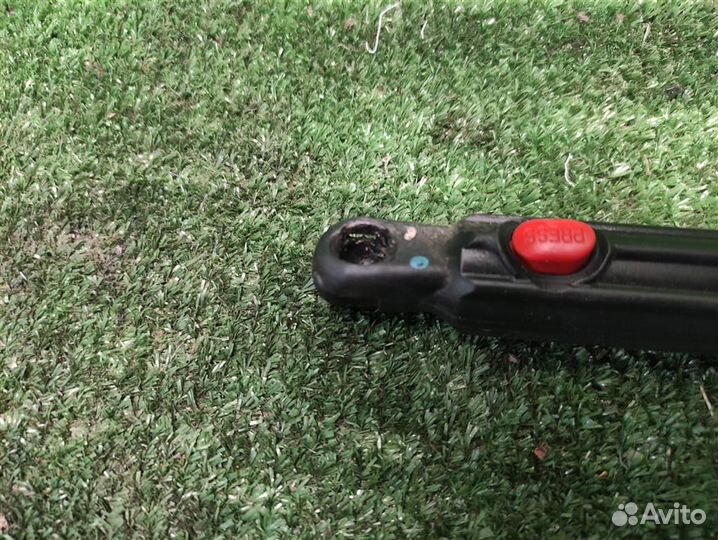 Амортизатор капота Mercedes Benz ML W164 2007