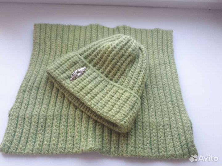 Комплект шапка и снуд женский