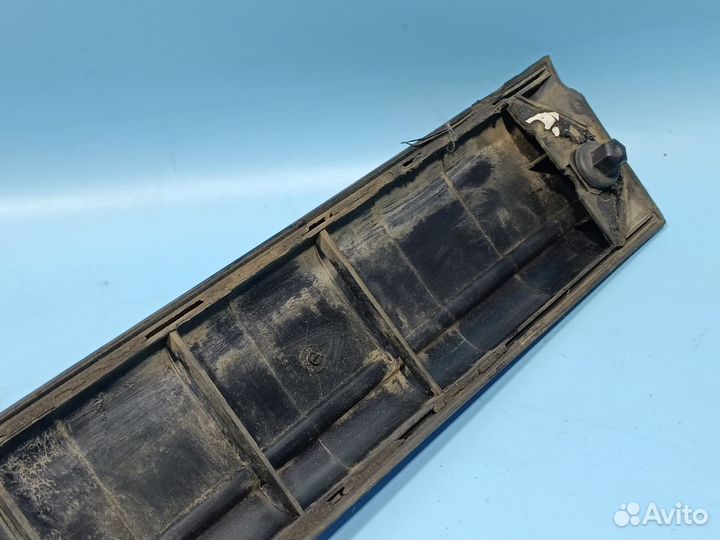 Молдинг двери задней правой для Audi 100 (44)