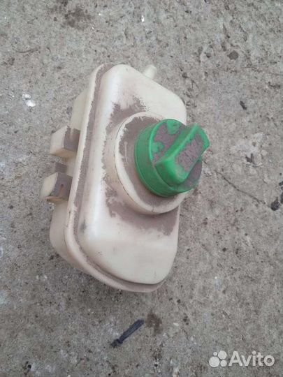 Бачок гура Chery Tiggo III