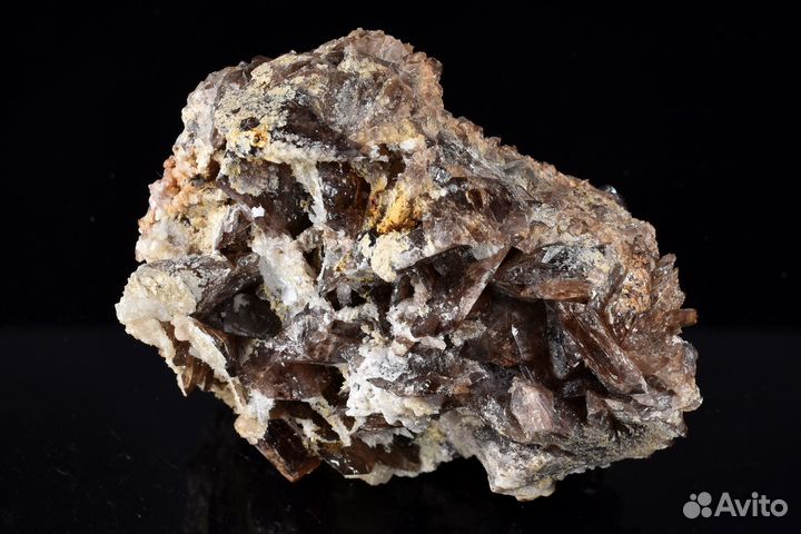 Друза кристаллов. Аксинит, кальцит,альбит. Лот№785