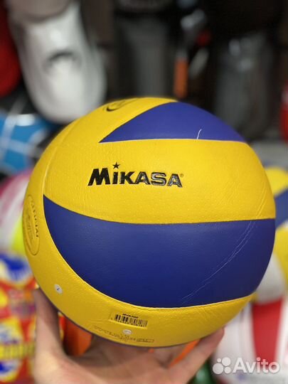 Волейбольный мяч