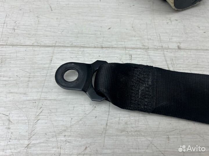 Ремень безопасности передний правый Land Rover