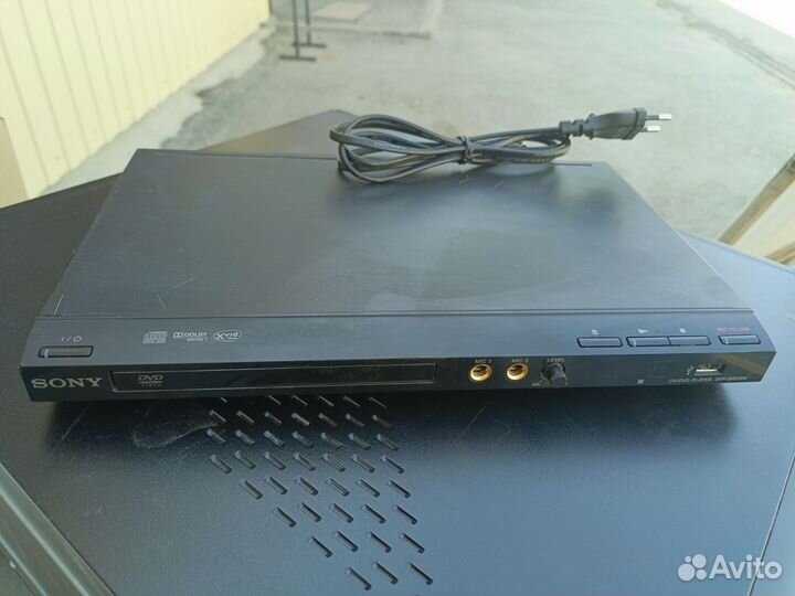 CD/ DVD плеер sony DVP-SR550K