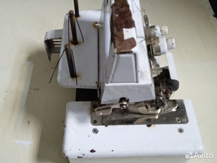 Оверлок для швейной машины Прима