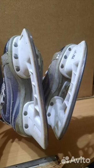 Хоккейные коньки bauer