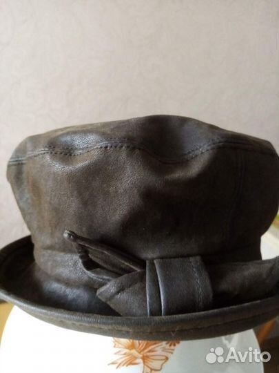 Головные уборы женские