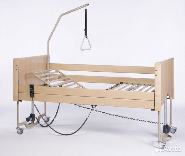 Медицинская кровать для лежачих больных