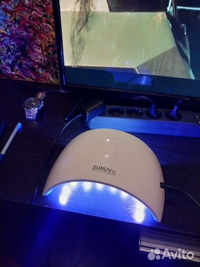 Лампа для сушки ногтей