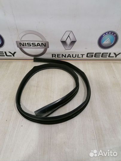 Уплотнитель резинка водосток крыши Renault duster