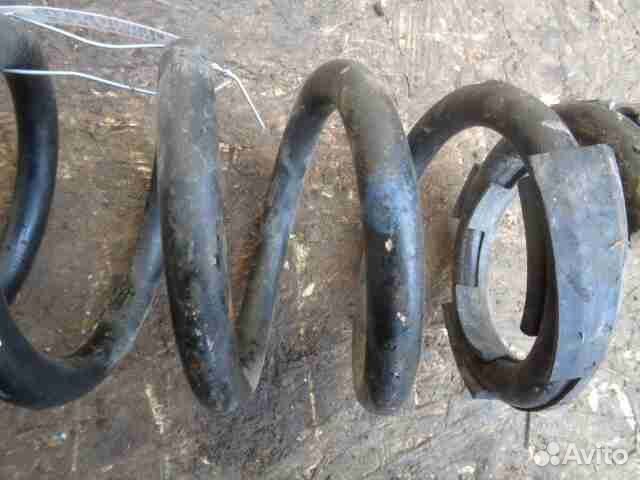 Пружина задняя Mitsubishi Outlander XL