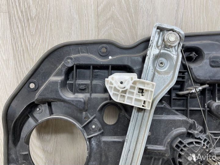 Стеклоподъемник передний левый Kia Ceed