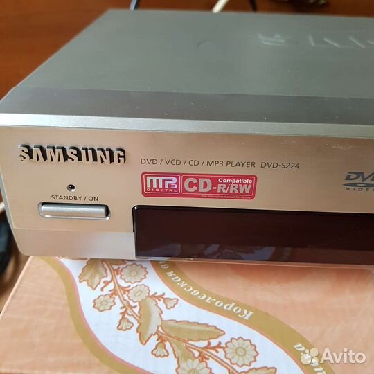 DVD-плеер Samsung DVD-S224 + диски