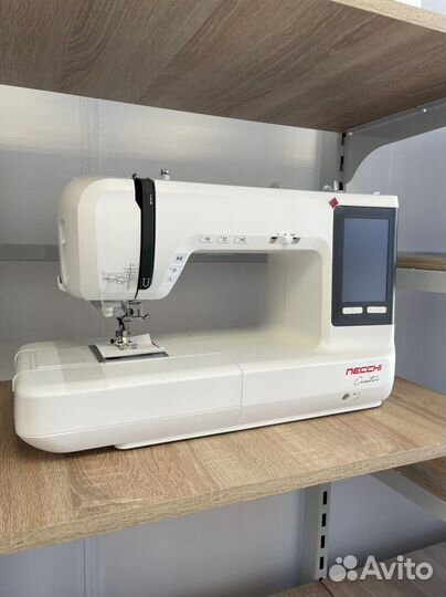 Швейно вышивальная машина Necchi 9999