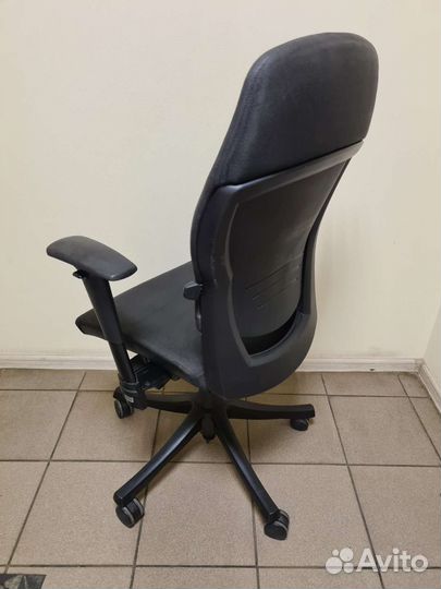 Компьютерное кресло Teknion Канада