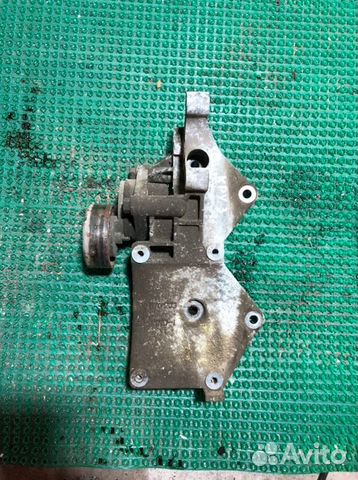 Кронштейн компрессора кондиционера Chevrolet Cruze