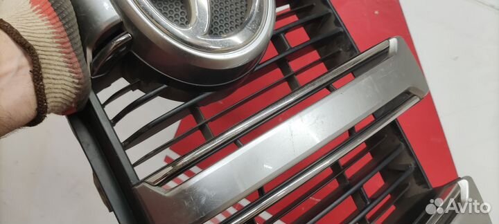 Решетка радиатора Toyota Land Cruiser Prado 150