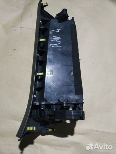 Бардачок Toyota Rav4 XA30