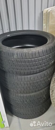 Bridgestone Dueler H/L 285/45 R22