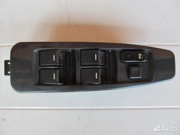 Блок управления стеклоподъемниками Geely Mk