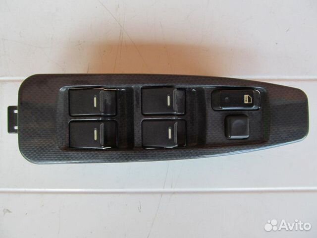 Блок управления стеклоподъемниками Geely Mk